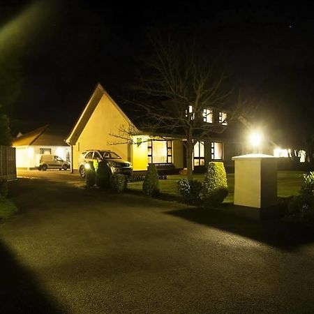 Готель Hillview House Lusk Екстер'єр фото