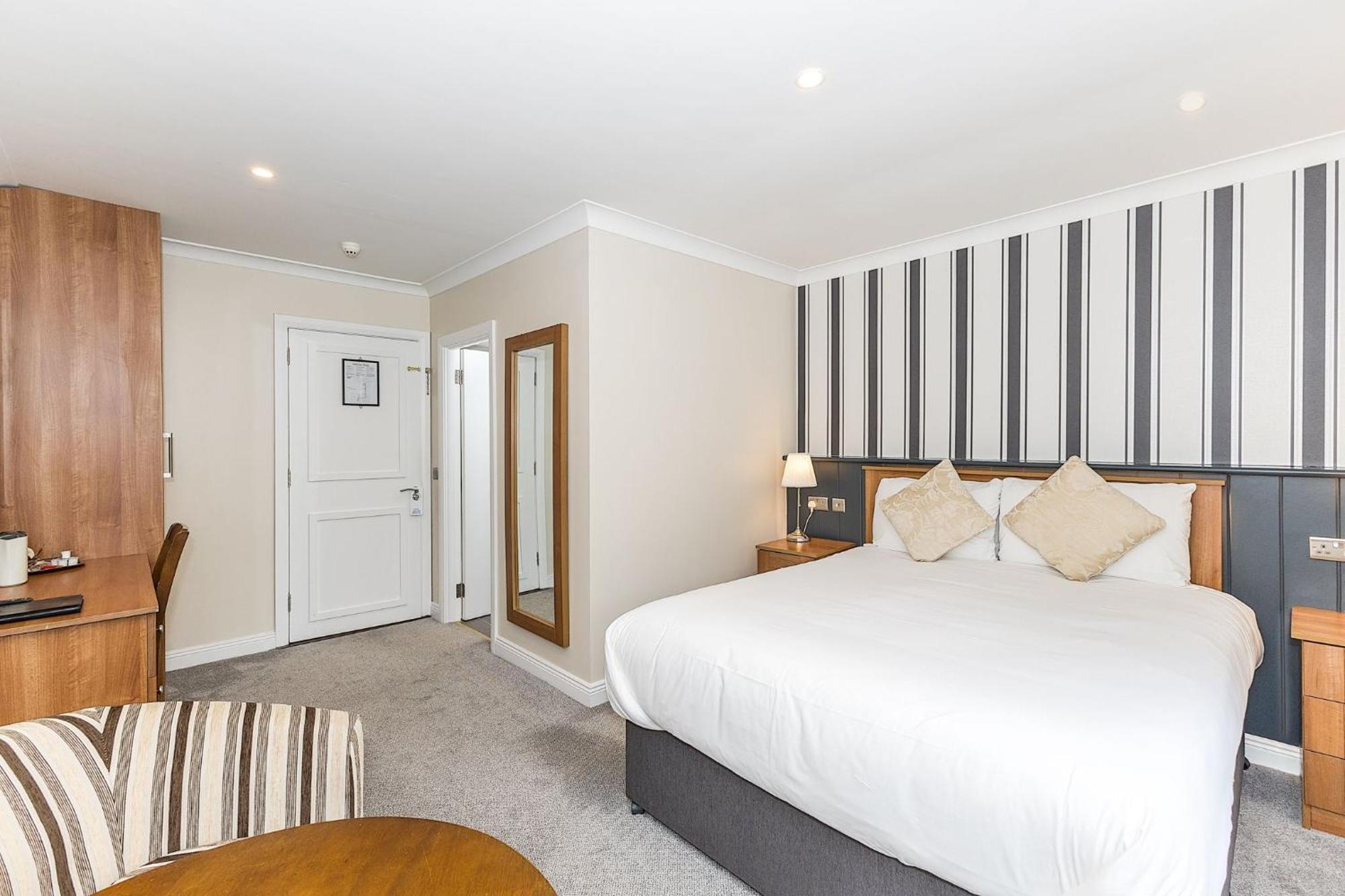 Готель Hillview House Lusk Екстер'єр фото
