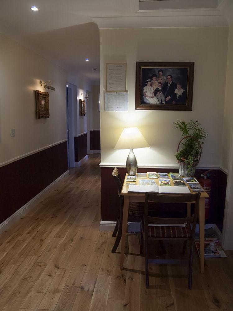 Готель Hillview House Lusk Екстер'єр фото