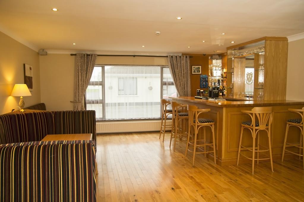 Готель Hillview House Lusk Екстер'єр фото