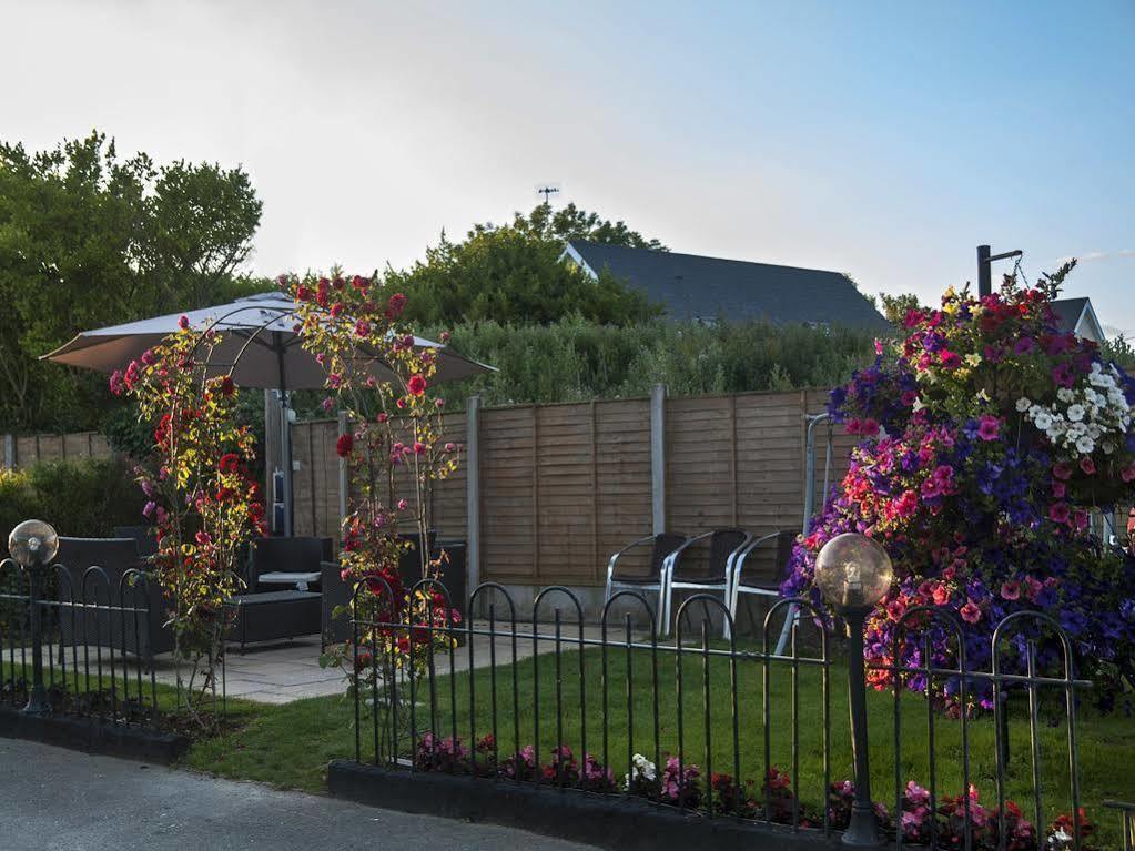 Готель Hillview House Lusk Екстер'єр фото